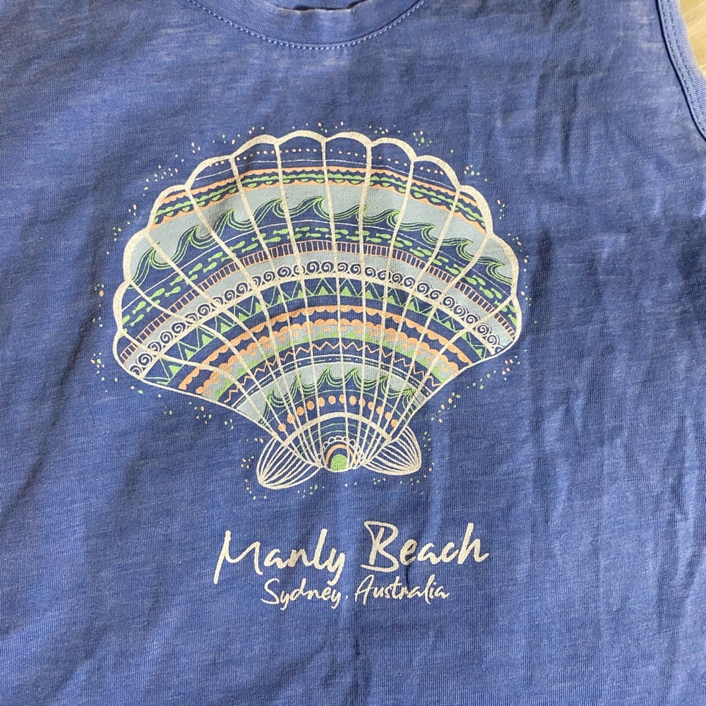 Blue Tank Top with Shell Design - Picture 2 of 3